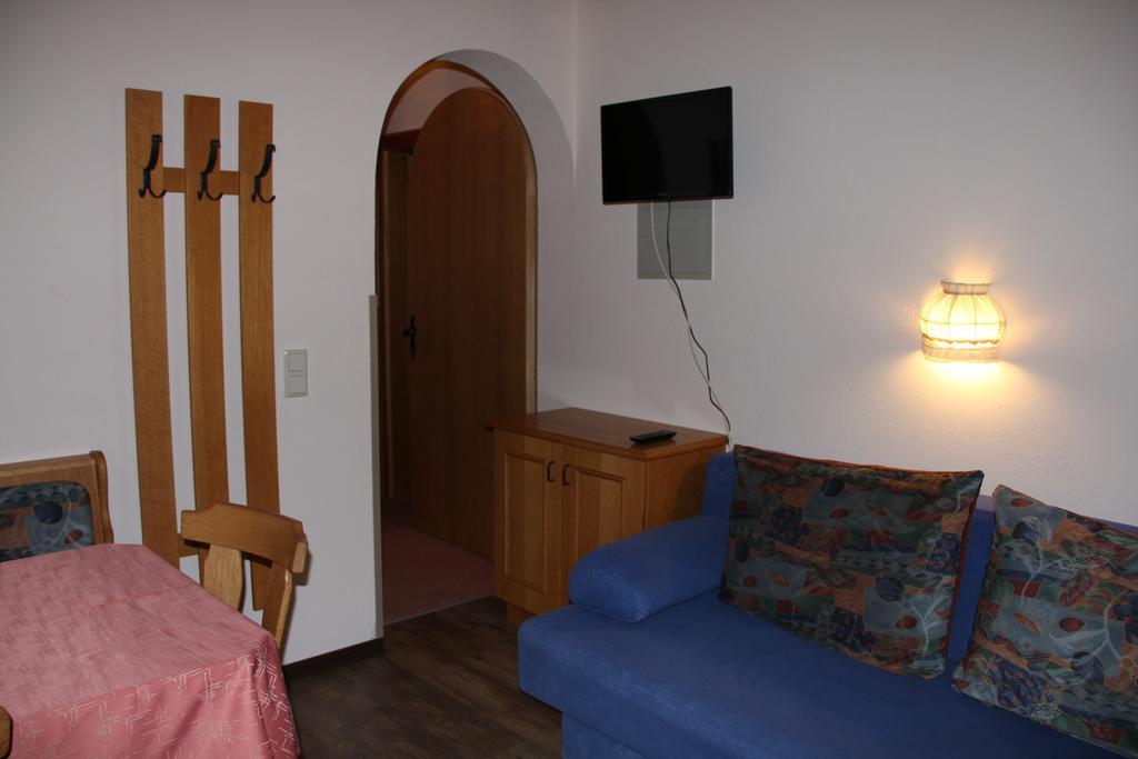 Apartmán Haus Puit Mandarfen Pitztal Sankt Leonhard im Pitztal Pokoj fotografie